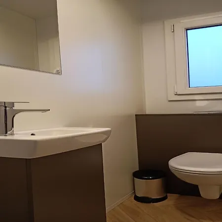 Chalet With Dishwasher, Maastricht At 9 Km Berg en Terblijt